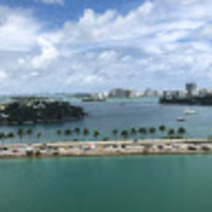 Meet your Posher, Leah